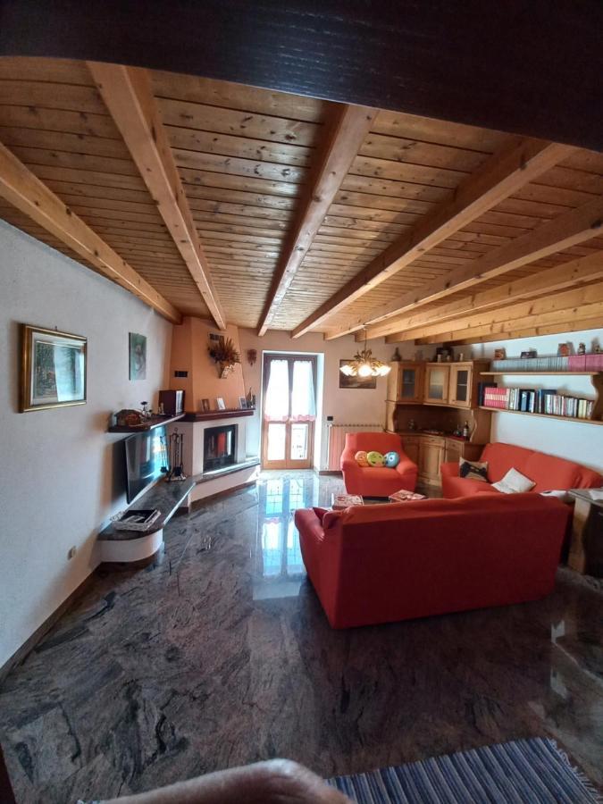 Casa Vacanza Da Ghislin Тельо Екстериор снимка