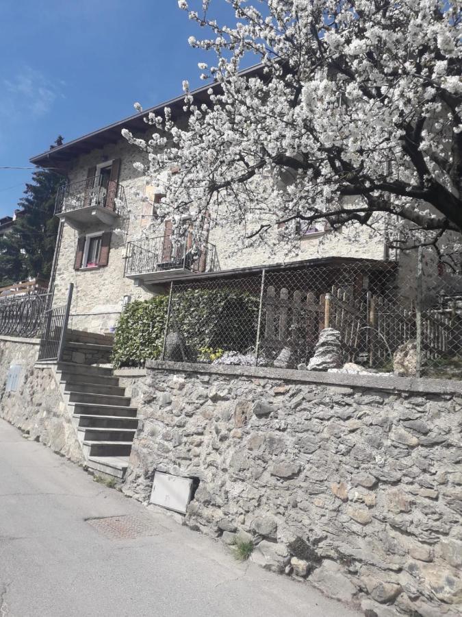 Casa Vacanza Da Ghislin Тельо Екстериор снимка